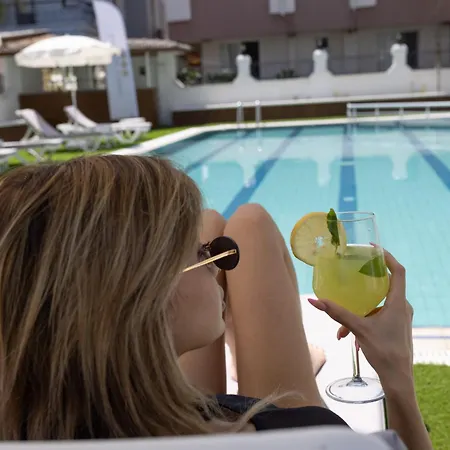 Three Points Hotel *