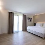 Hotel Three Points