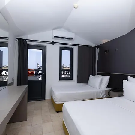 Hotel Three Points
