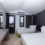 Hotel Three Points